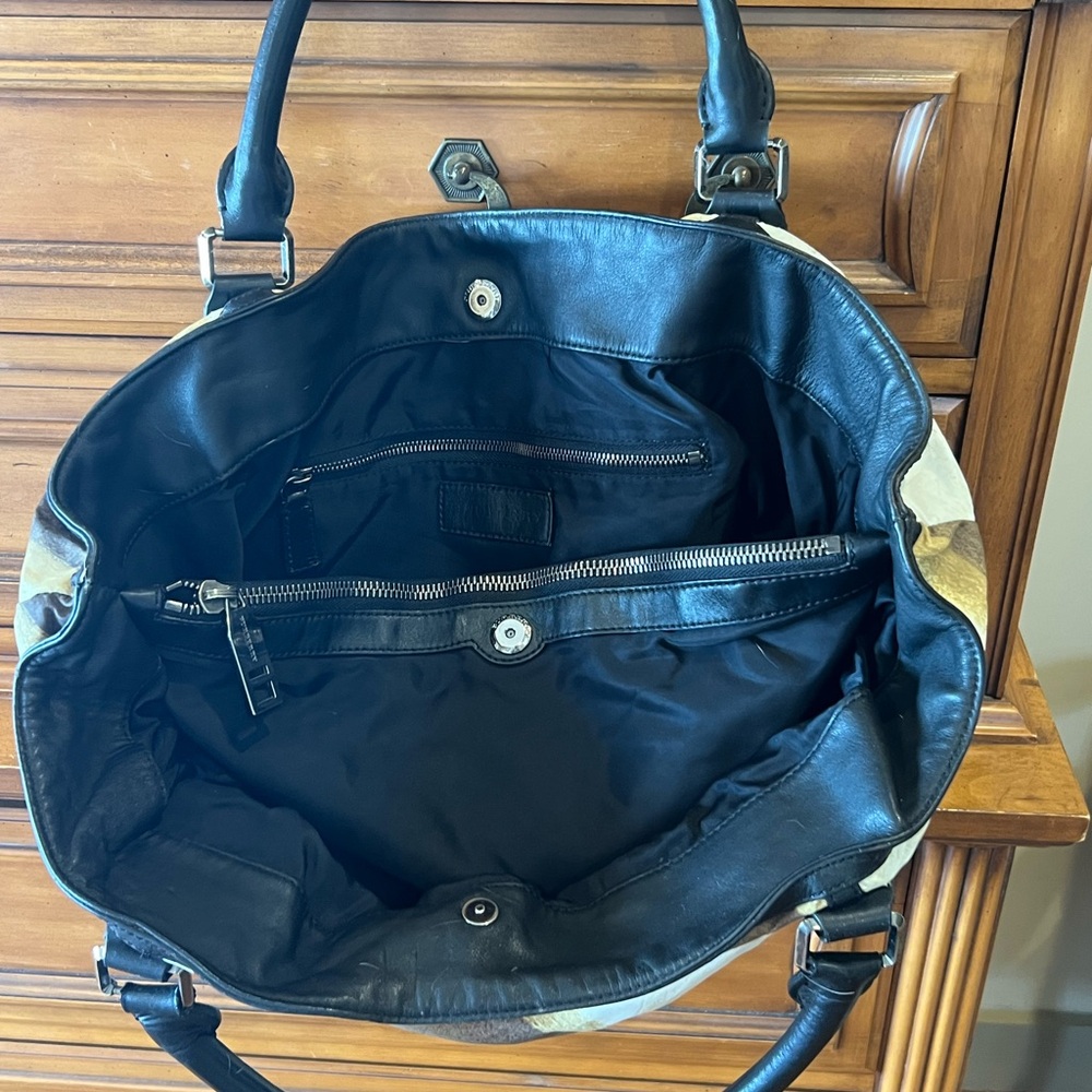 Burberry Stripe Large Fabric & Leather Buckle Satchel Bag - Picture 9 of 11